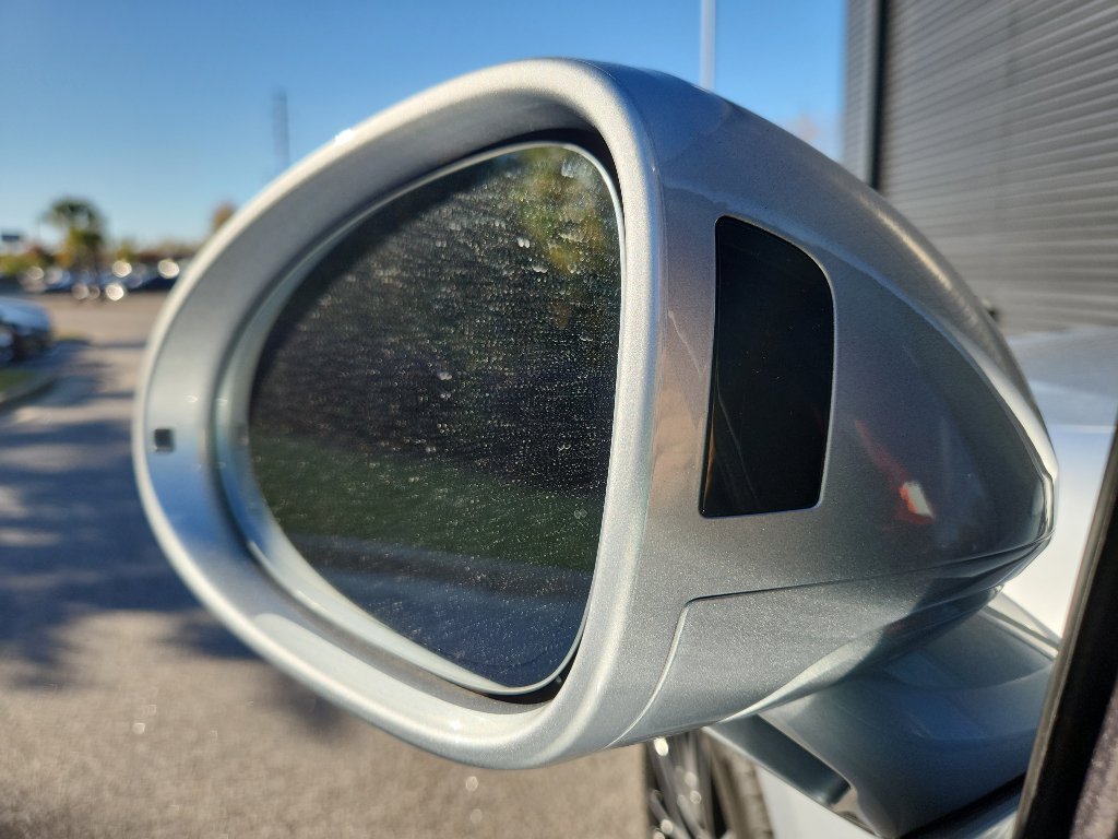 New 2026 Porsche Macan S image 16