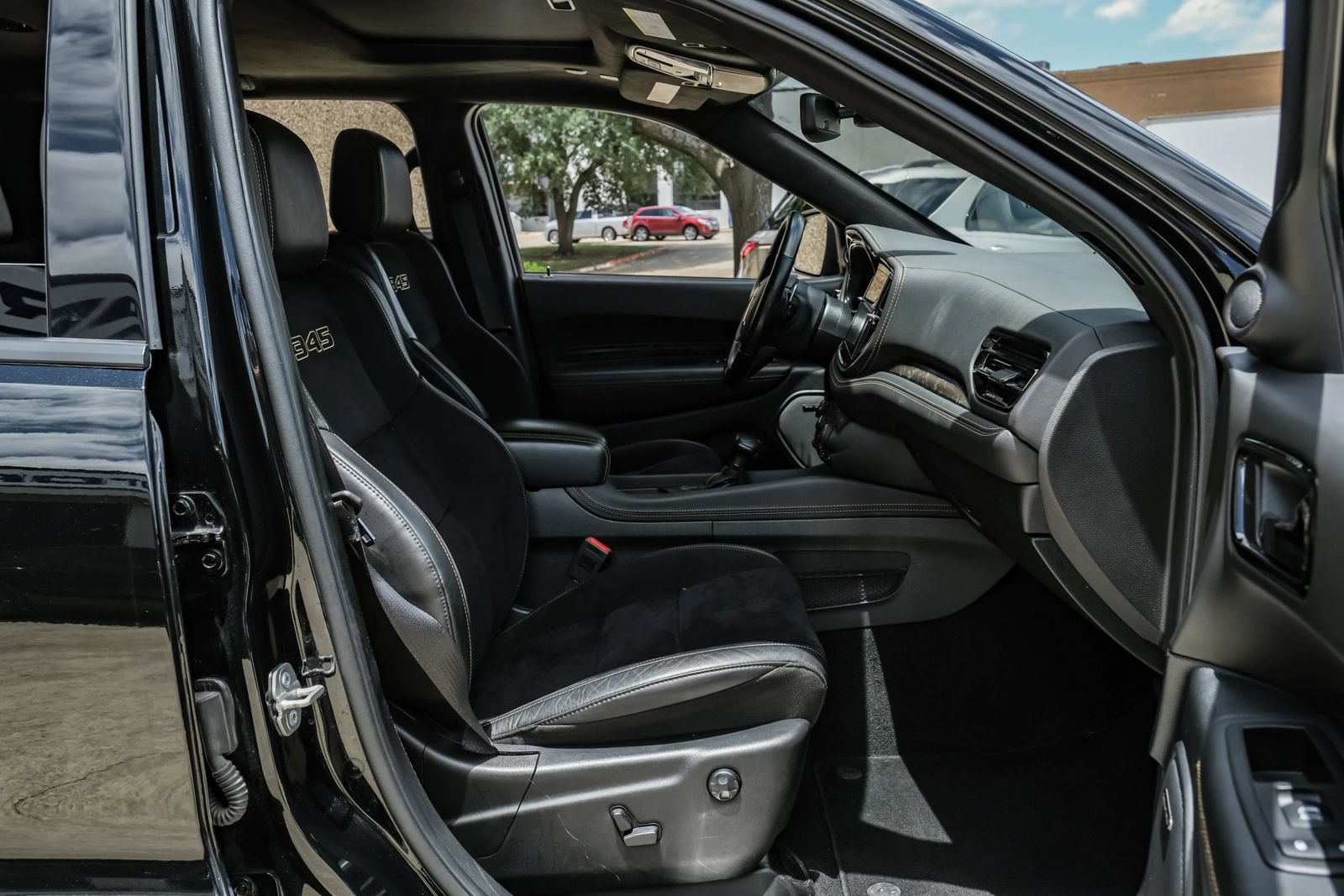 Used 2025 Dodge Durango R/T AWD/4WD image 35