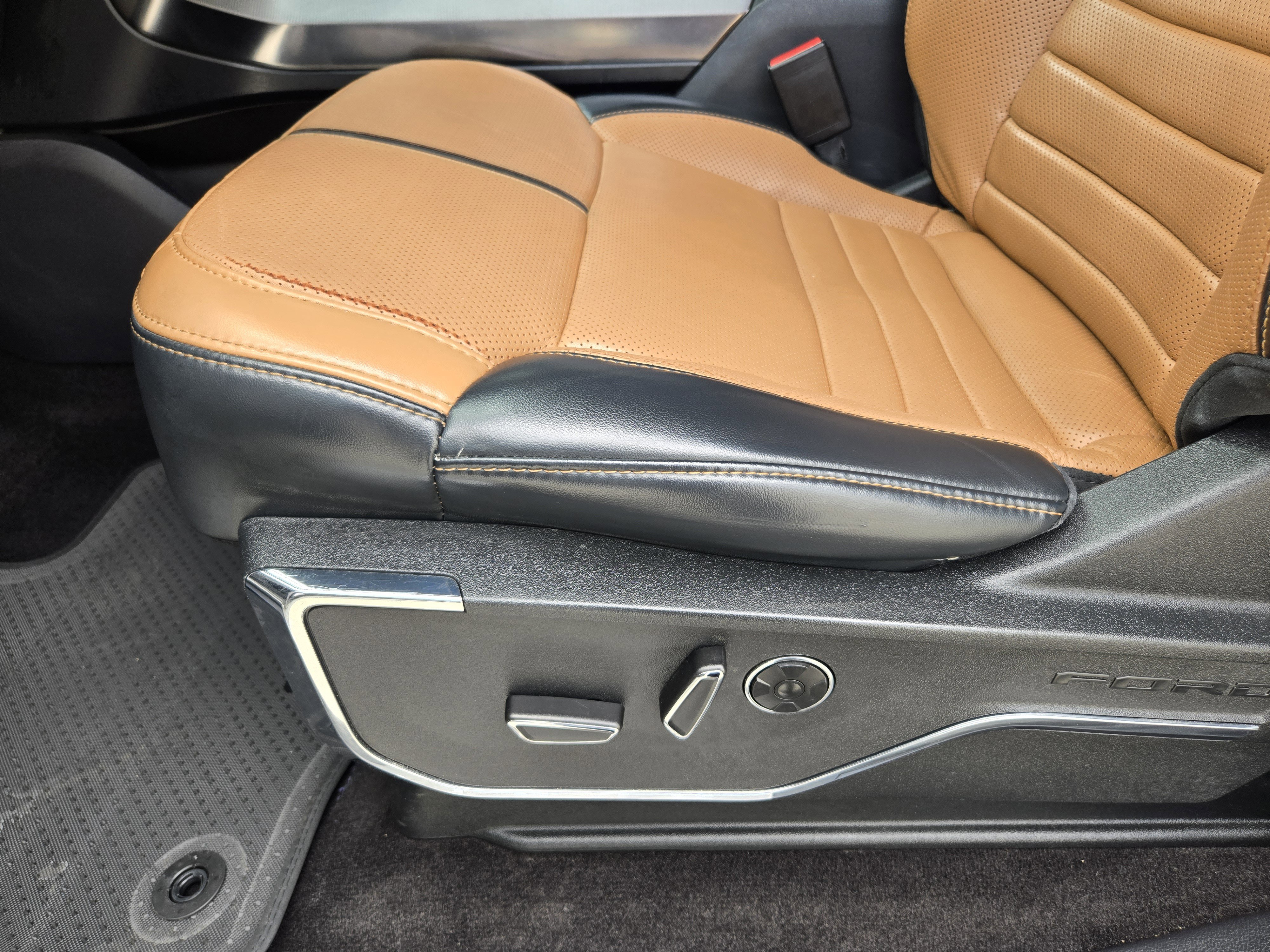 Used 2022 Ford F150 Platinum w/ Equipment Group 701A High image 18