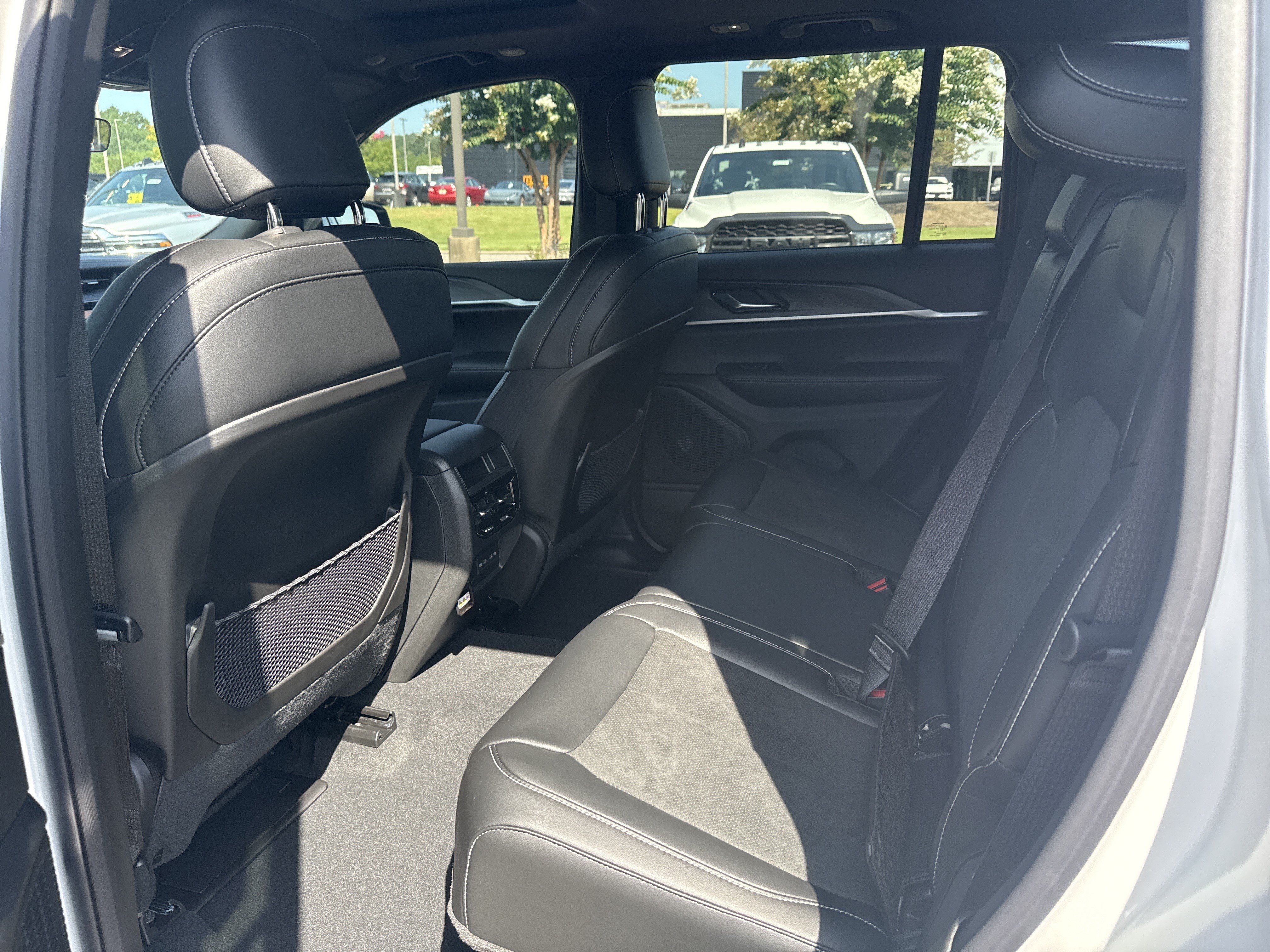 New 2026 Jeep Grand Cherokee Altitude RWD image 21
