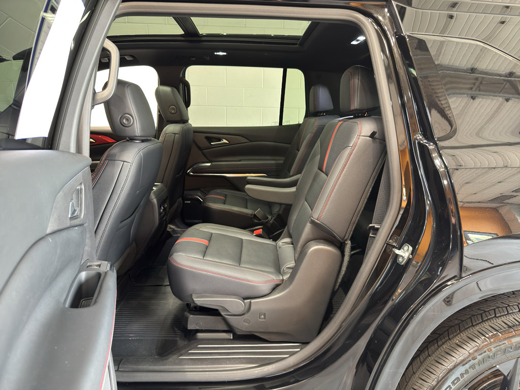 Used 2026 Chevrolet Traverse RS w/ LPO, Floor Liner Package AWD/4WD image 12