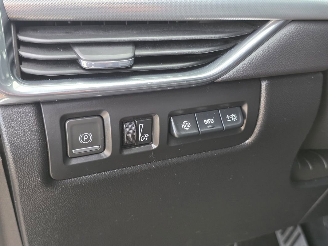 Used 2019 Cadillac XT4 Premium Luxury FWD image 18