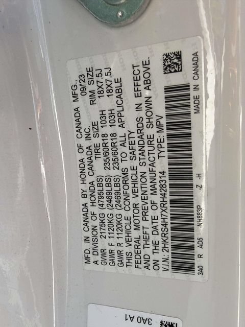 Certified 2024 Chevrolet Trax RS w/ Sunroof Package FWD image 18