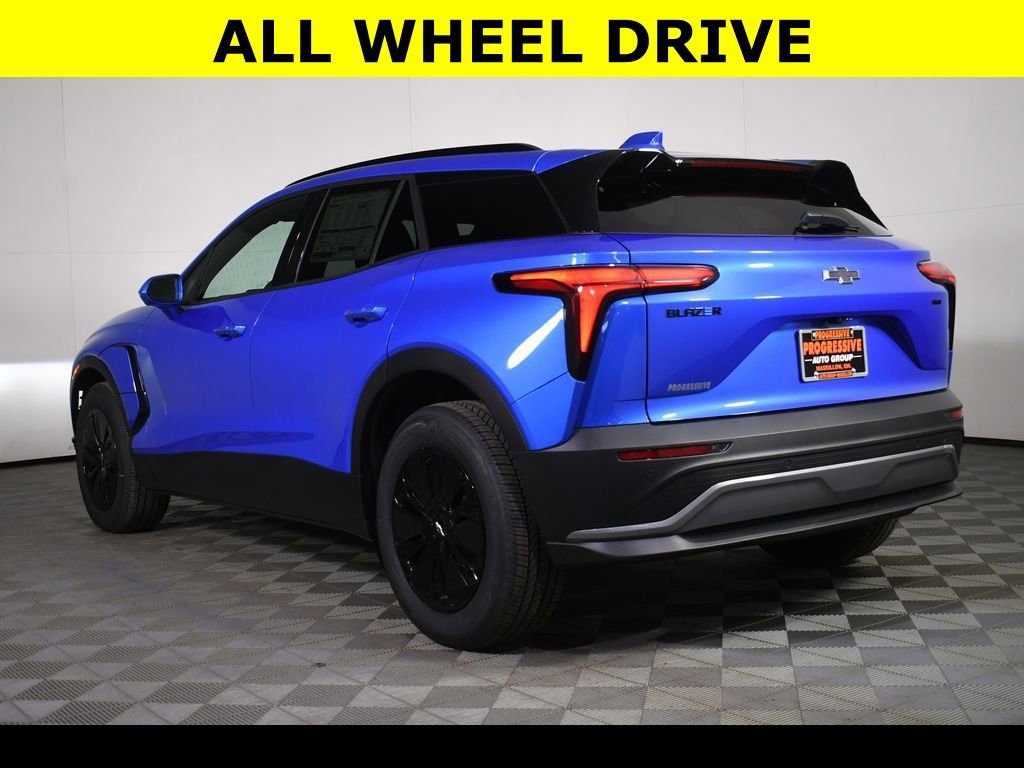 New 2025 Chevrolet Blazer EV LT image 8