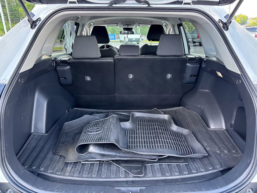 Certified 2024 Toyota RAV4 XLE AWD/4WD image 46
