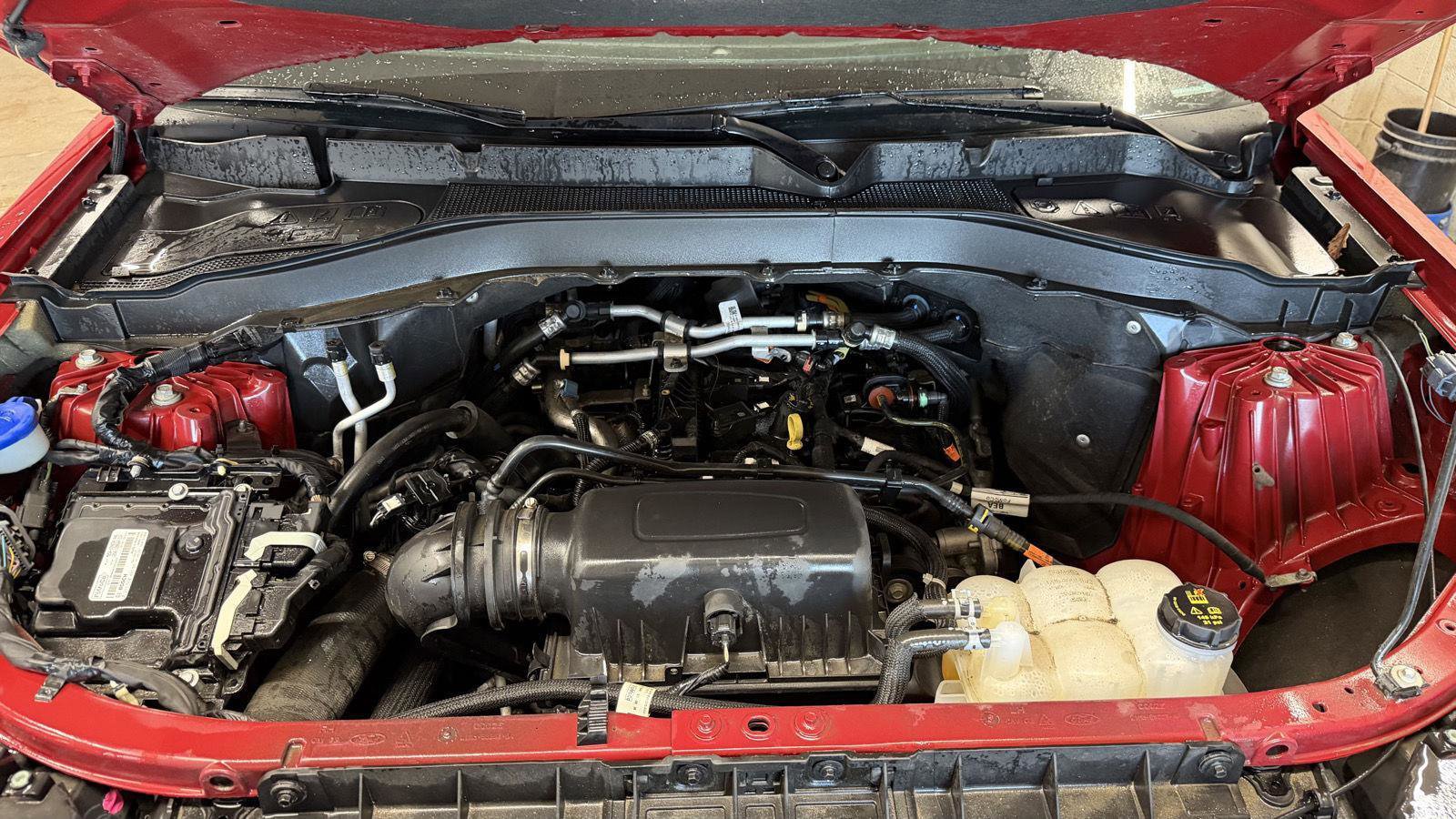 Used 2022 Ford Explorer XLT image 31