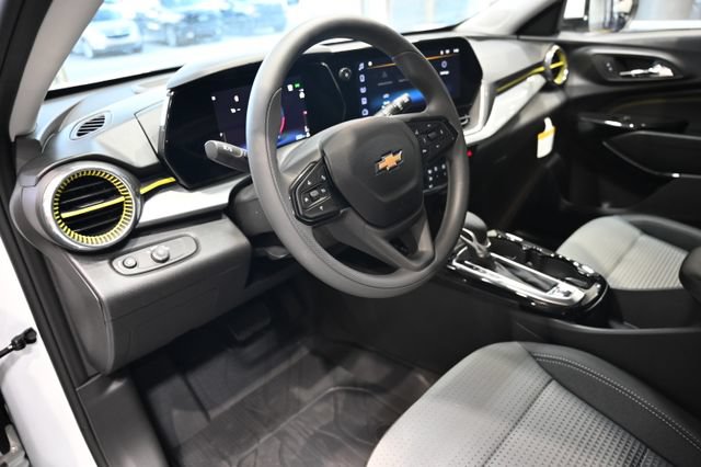 New 2026 Chevrolet Trax LT FWD image 20