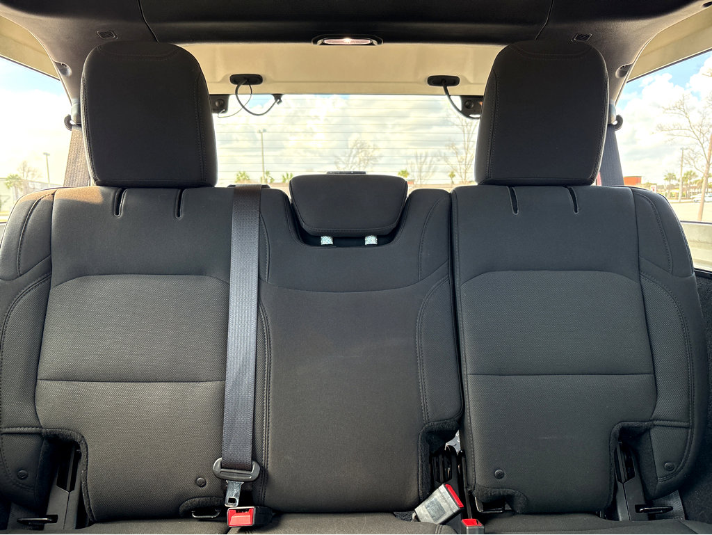 Used 2018 Jeep Wrangler Unlimited Sport image 7