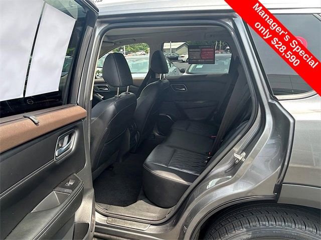 Certified 2023 Nissan Rogue Platinum w/ Platinum Premium Package image 23