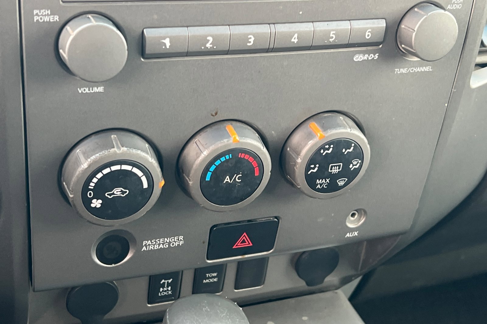 Used 2006 Nissan Titan SE image 15