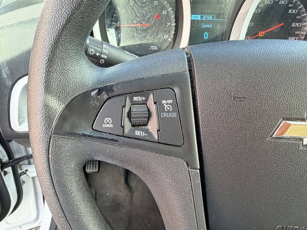 Used 2015 Chevrolet Equinox LS FWD image 13