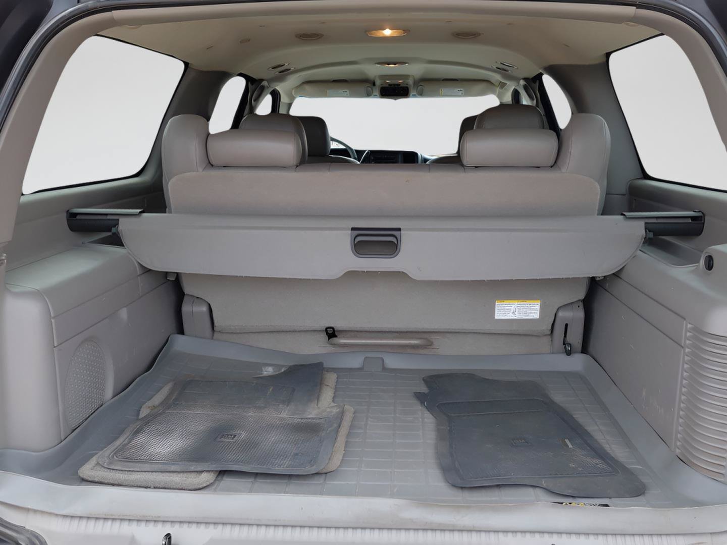 Used 2004 Chevrolet Suburban LT w/ Preferred Equipment Group AWD/4WD image 22