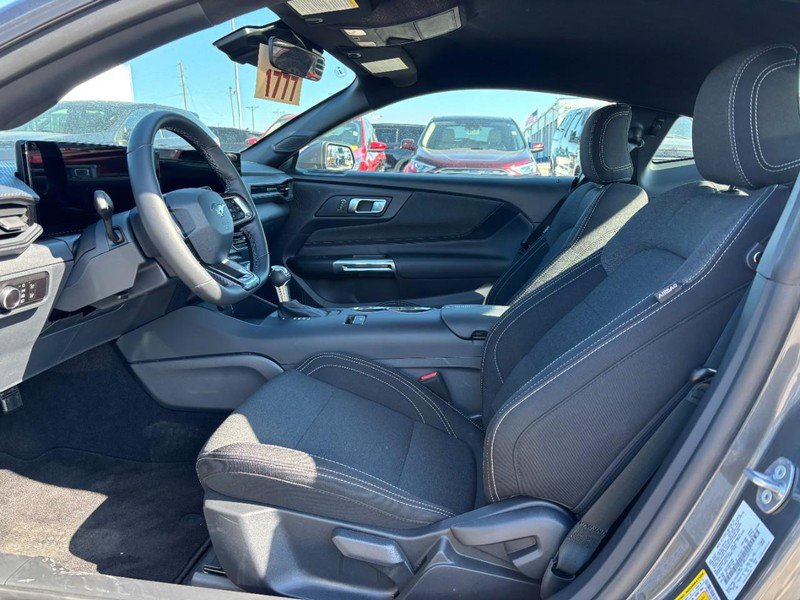 Used 2025 Ford Mustang Coupe image 13