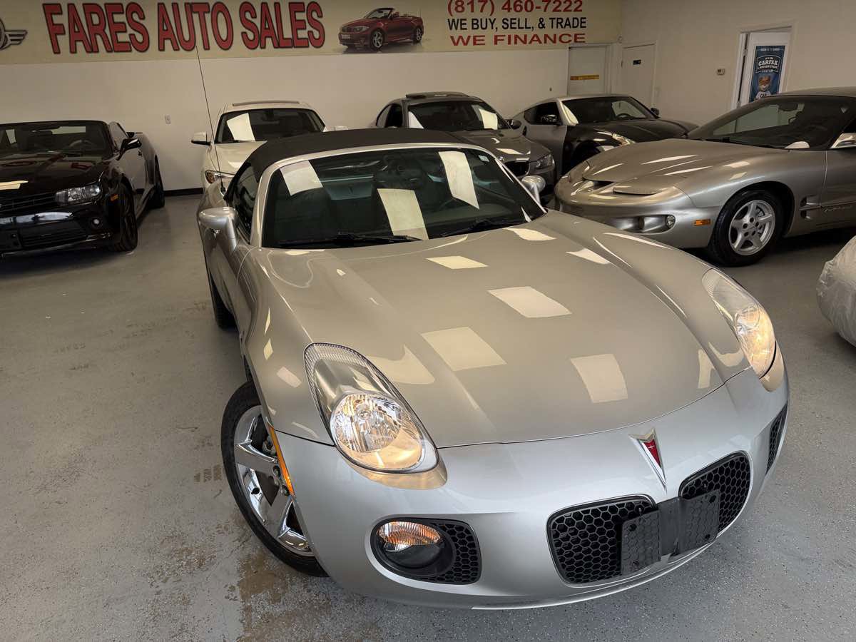Used 2007 Pontiac Solstice GXP w/ Premium Package RWD image 13