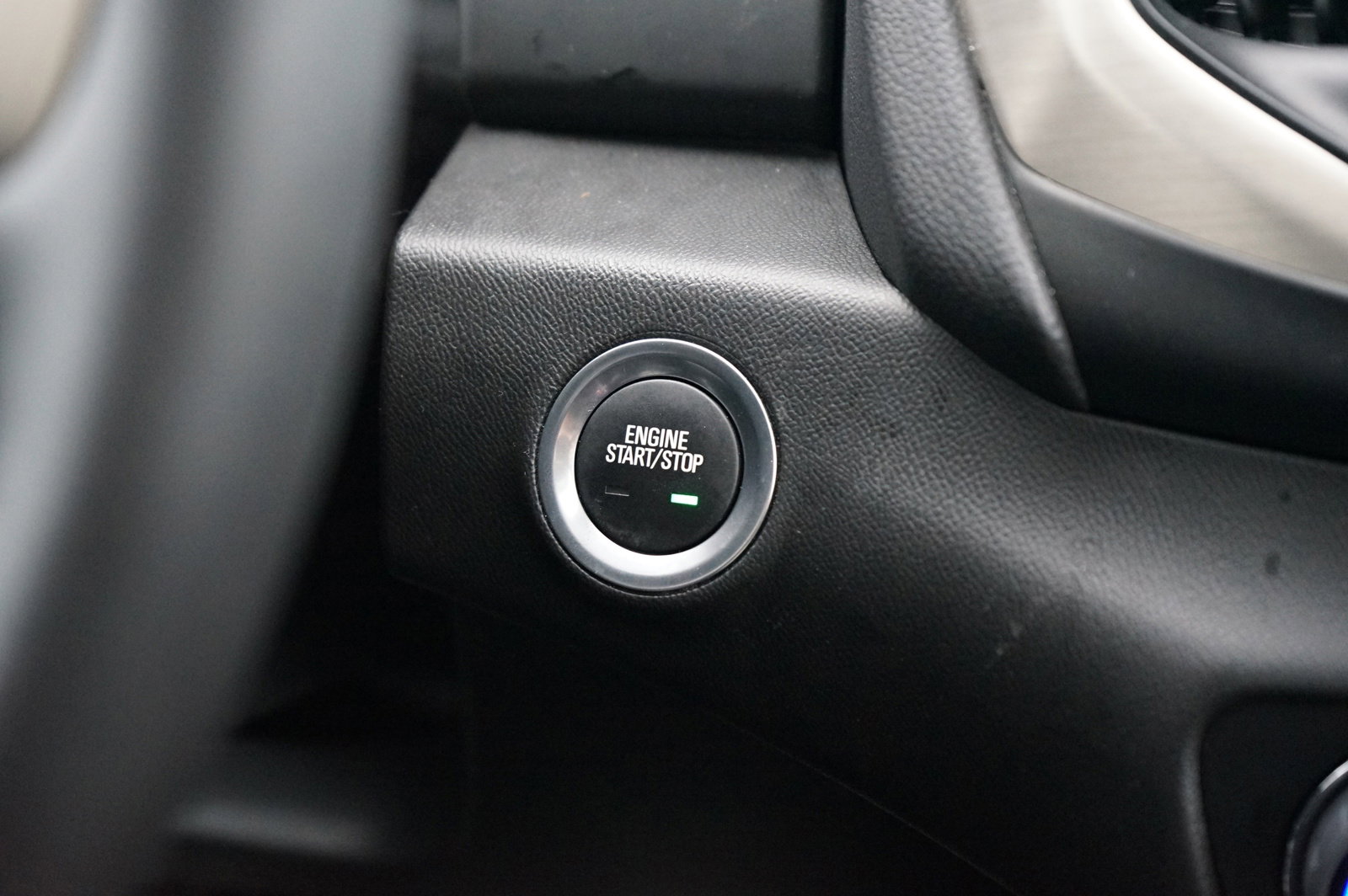 Used 2024 GMC Terrain Denali image 25