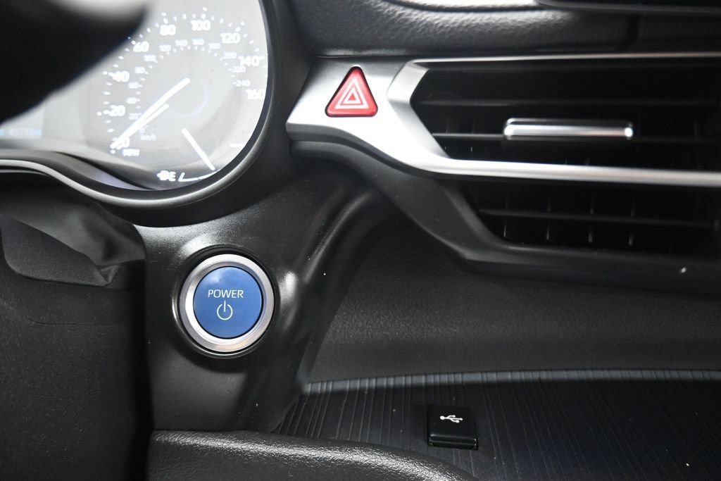 Used 2021 Toyota Sienna XSE FWD image 21
