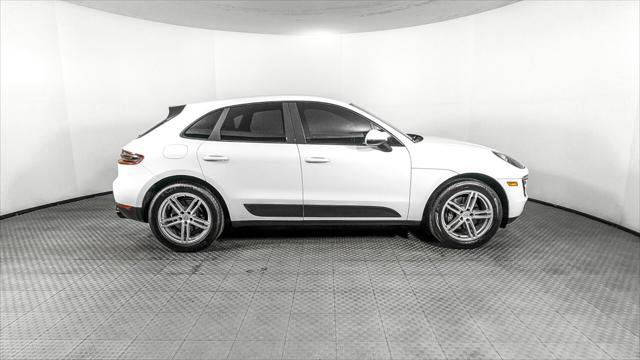 Used 2018 Porsche Macan Sport Edition w/ Driver Memory Package image 9