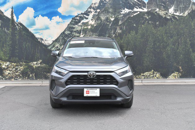 Certified 2022 Toyota RAV4 XLE w/ Convenience Package FWD image 5