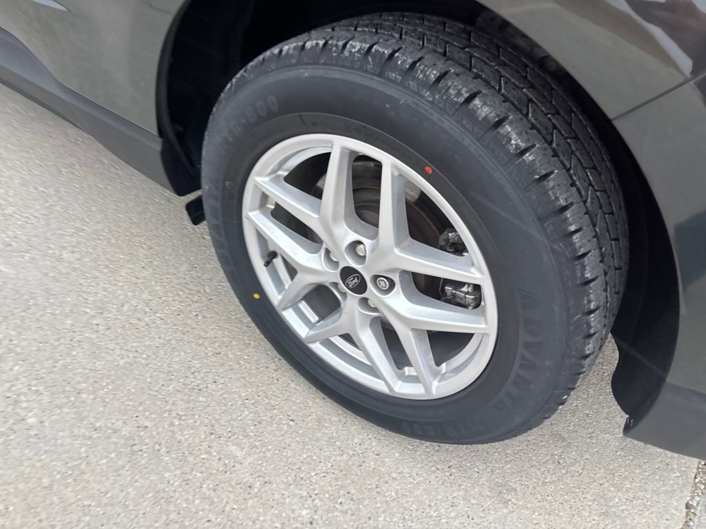 Used 2024 Ford Edge SEL w/ Convenience Package image 7