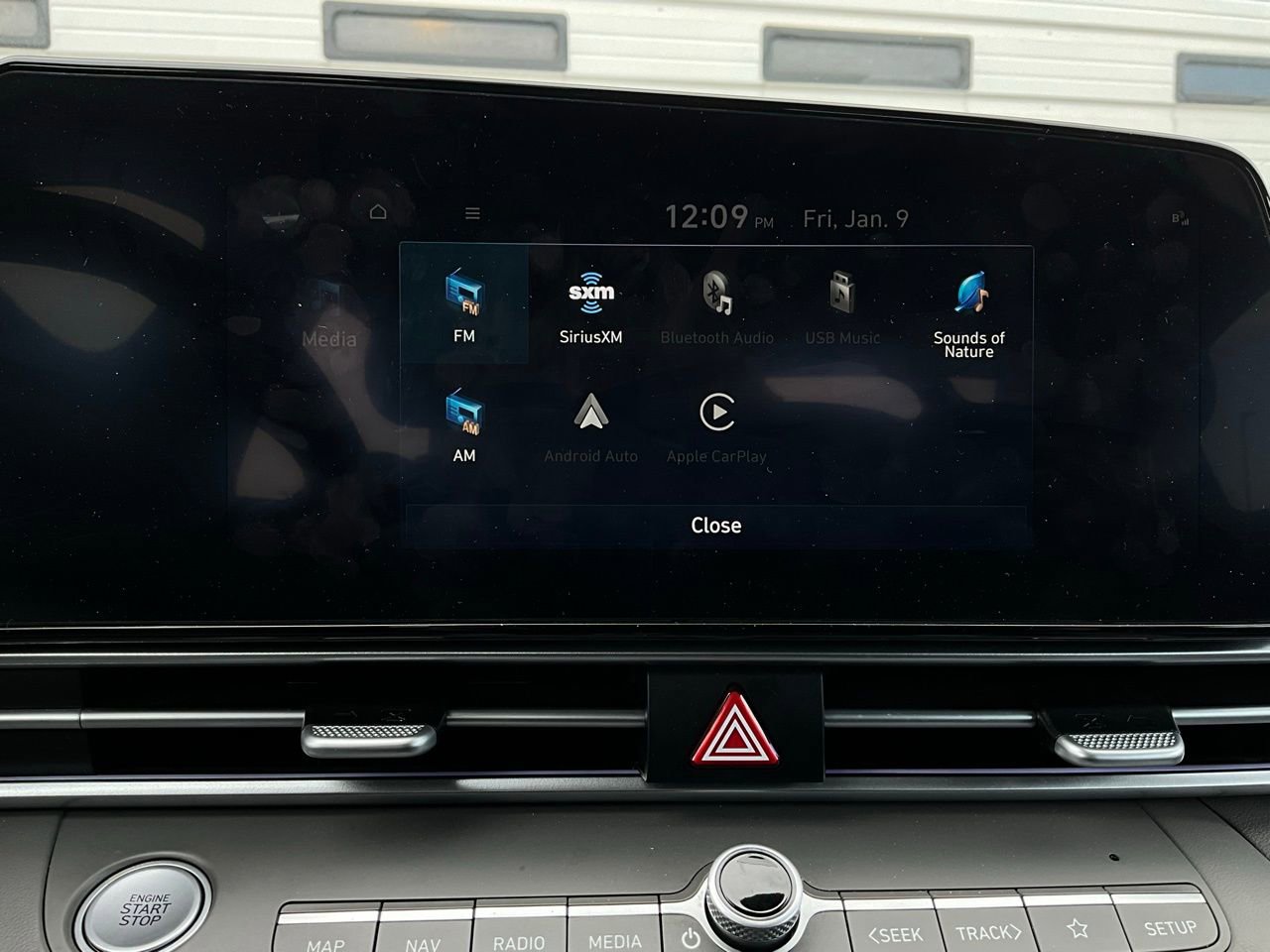 Used 2025 Hyundai Elantra SEL image 33