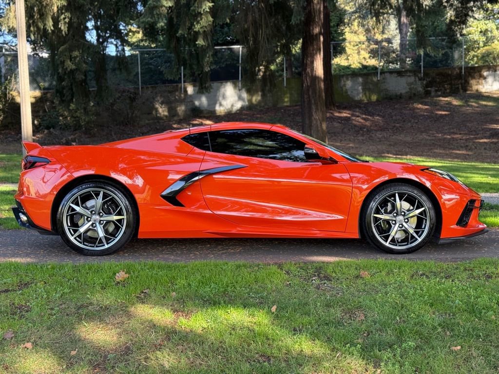 Used 2020 Chevrolet Corvette Stingray Preferred Cpe w/ 2LT Preferred Equipment Group RWD image 8