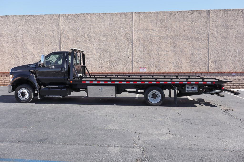 Used 2023 Ford F650 2WD Regular Cab Super Duty image 5