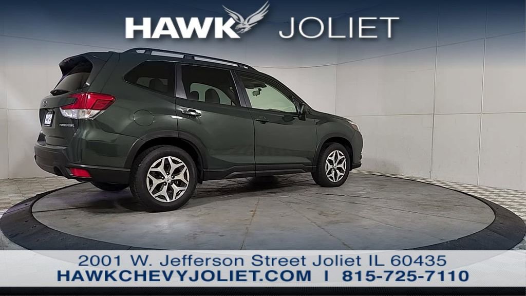 Used 2022 Subaru Forester Premium AWD/4WD image 7