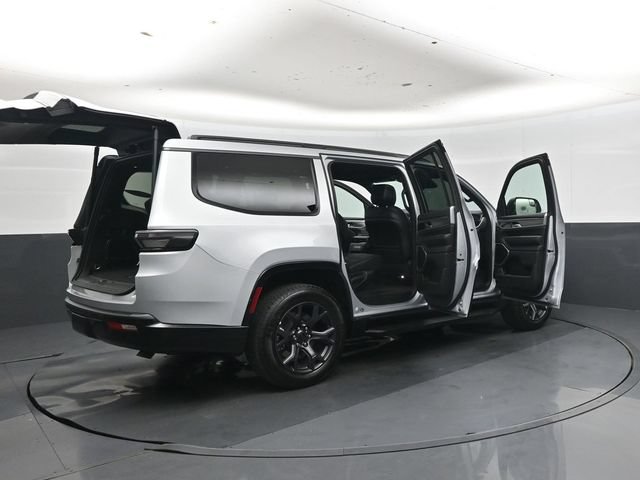 Used 2026 Jeep Grand Wagoneer Limited AWD/4WD image 50