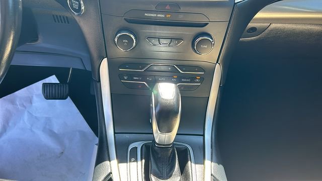 Used 2017 Ford Edge SEL w/ Equipment Group 201A AWD/4WD image 21