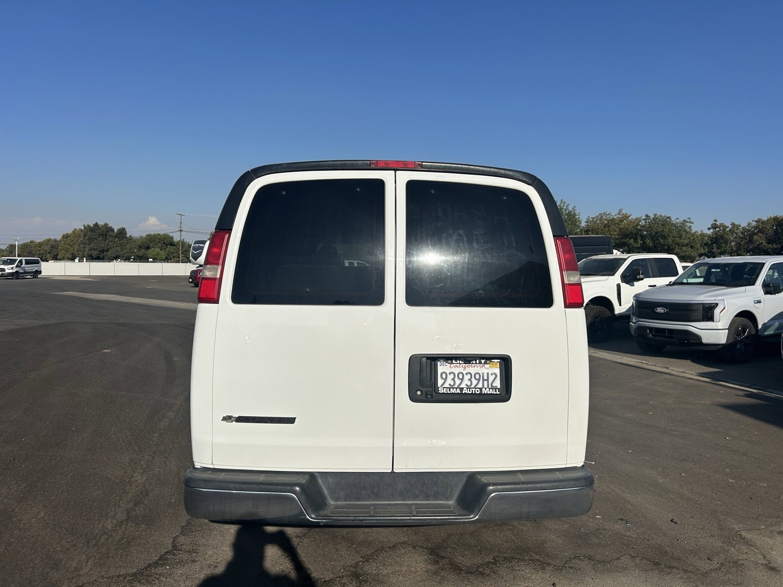 Used 2019 Chevrolet Express 3500 LT w/ LT Preferred Equipment Group image 8