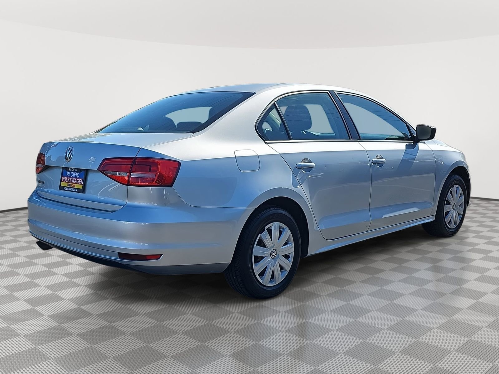 Used 2015 Volkswagen Jetta S image 5