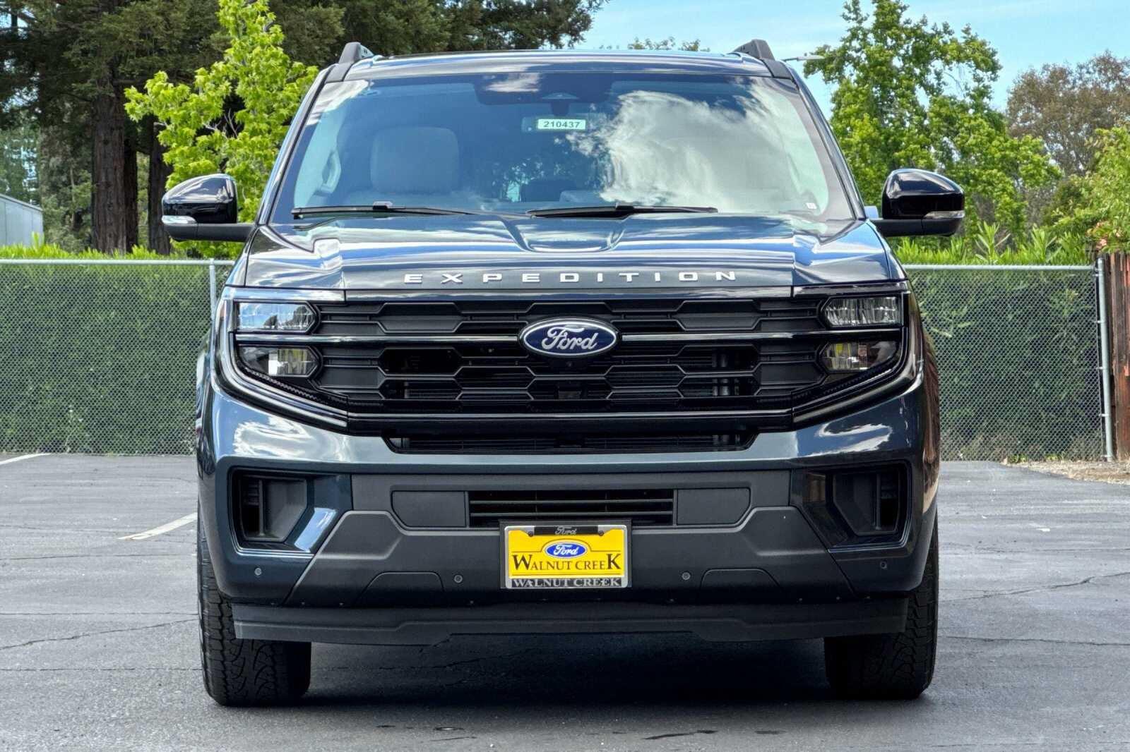 New 2026 Ford Expedition Active AWD/4WD image 6