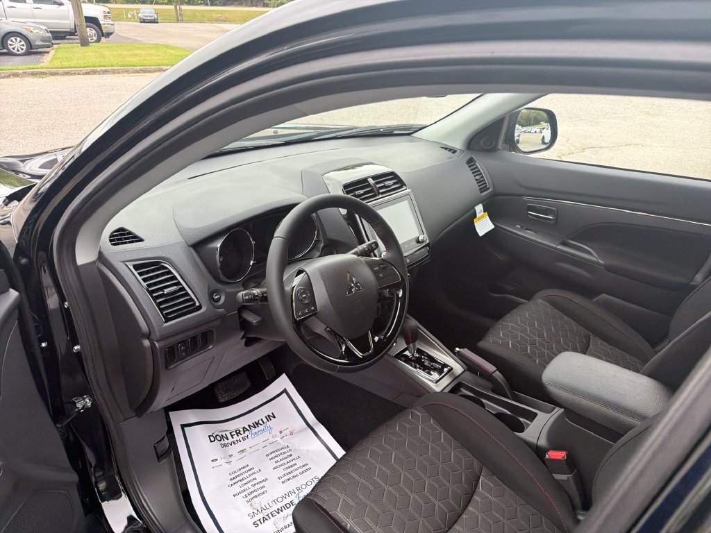 New 2027 Mitsubishi Outlander Sport LE AWD/4WD image 16