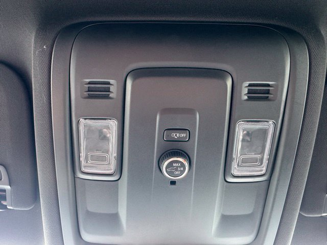 Used 2025 Chevrolet Tahoe Z71 AWD/4WD image 35