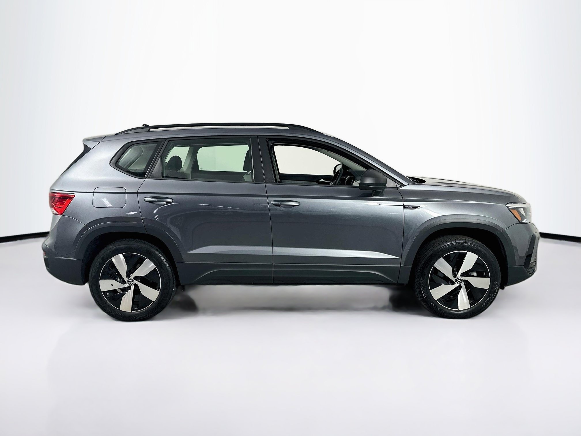 Used 2024 Volkswagen Taos S AWD/4WD image 4