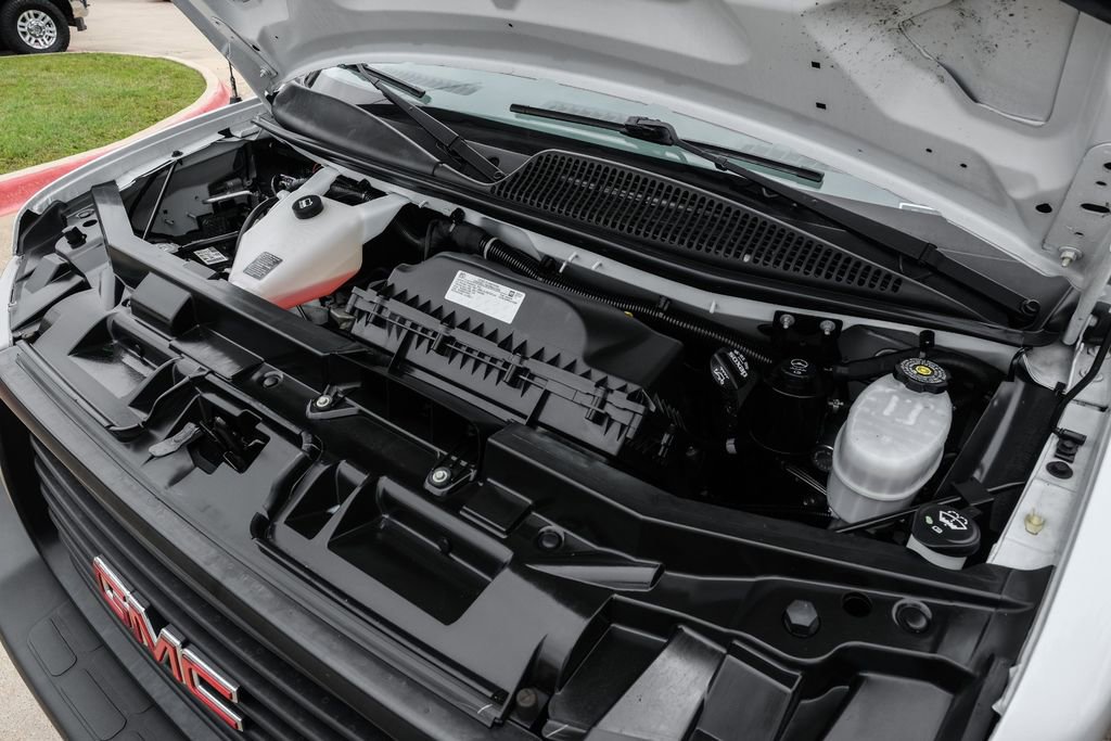 Used 2022 GMC Savana 2500 RWD image 40