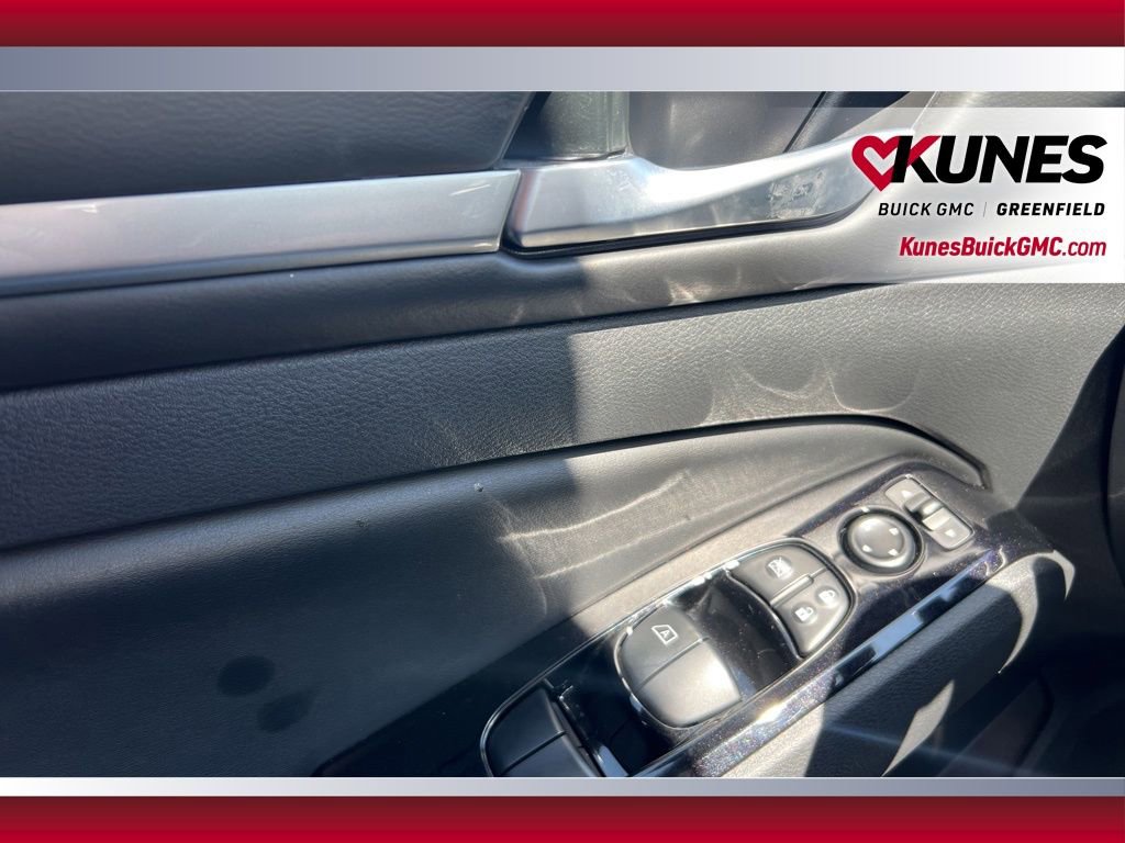 Used 2025 Nissan Altima 2.5 SR FWD image 19