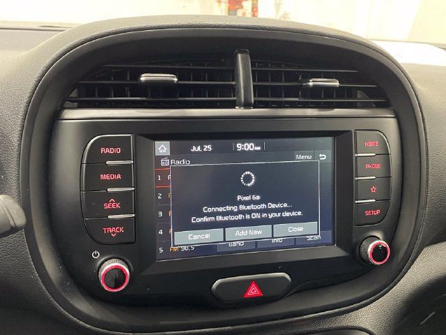 Used 2020 Kia Soul S FWD image 33