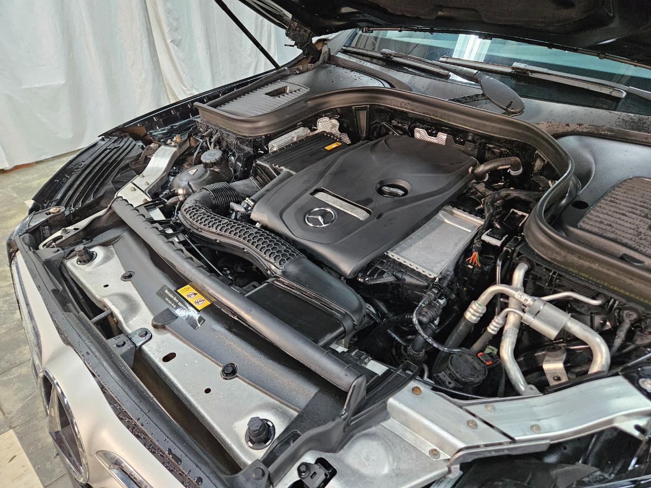 Used 2019 Mercedes-Benz GLC 300 4MATIC image 7