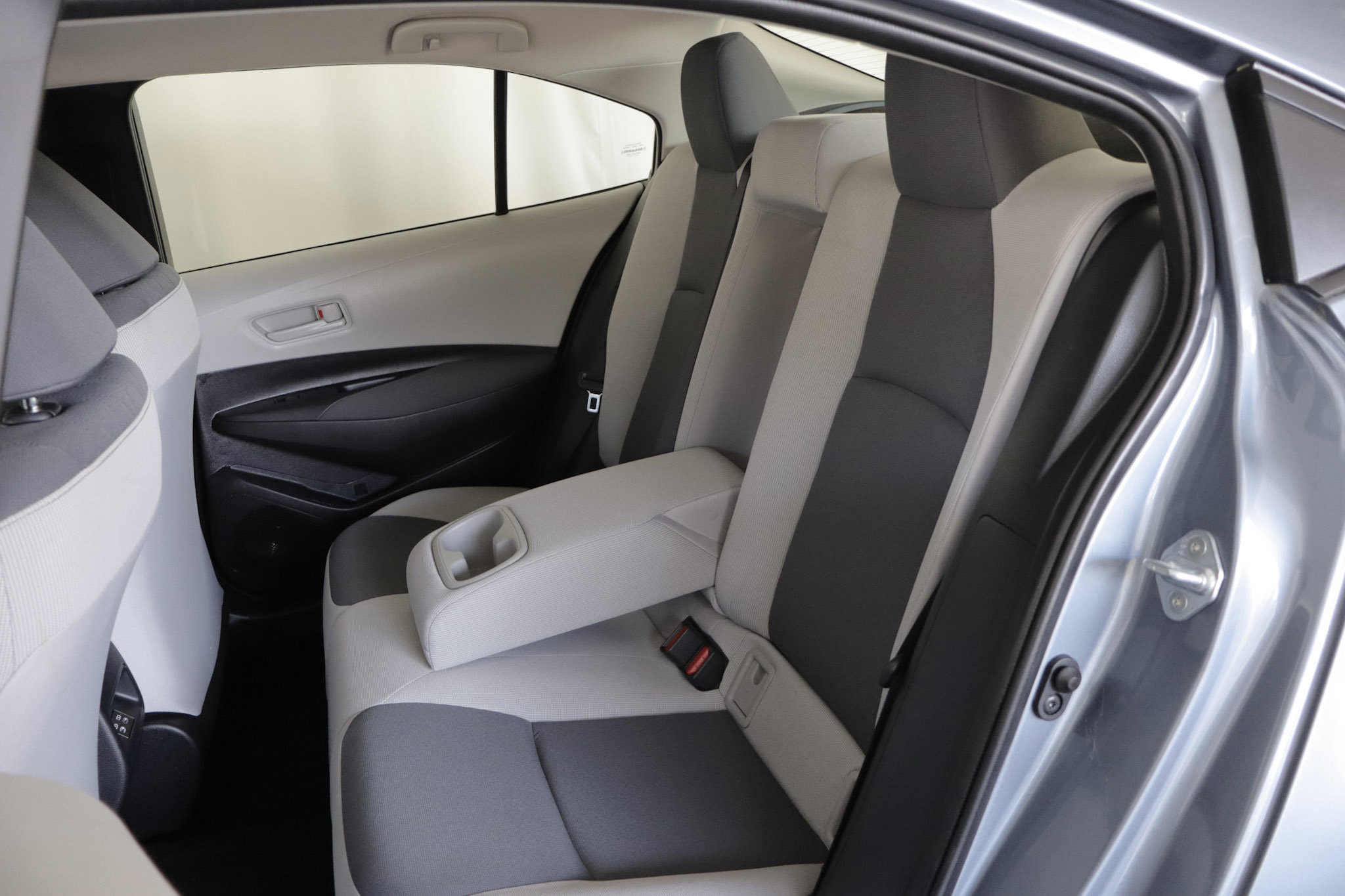 Used 2023 Toyota Corolla LE image 9