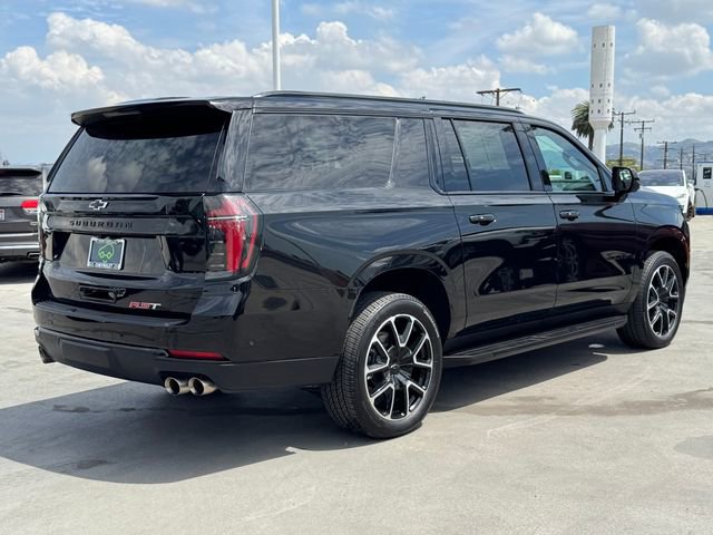 Used 2025 Chevrolet Suburban RST AWD/4WD image 4