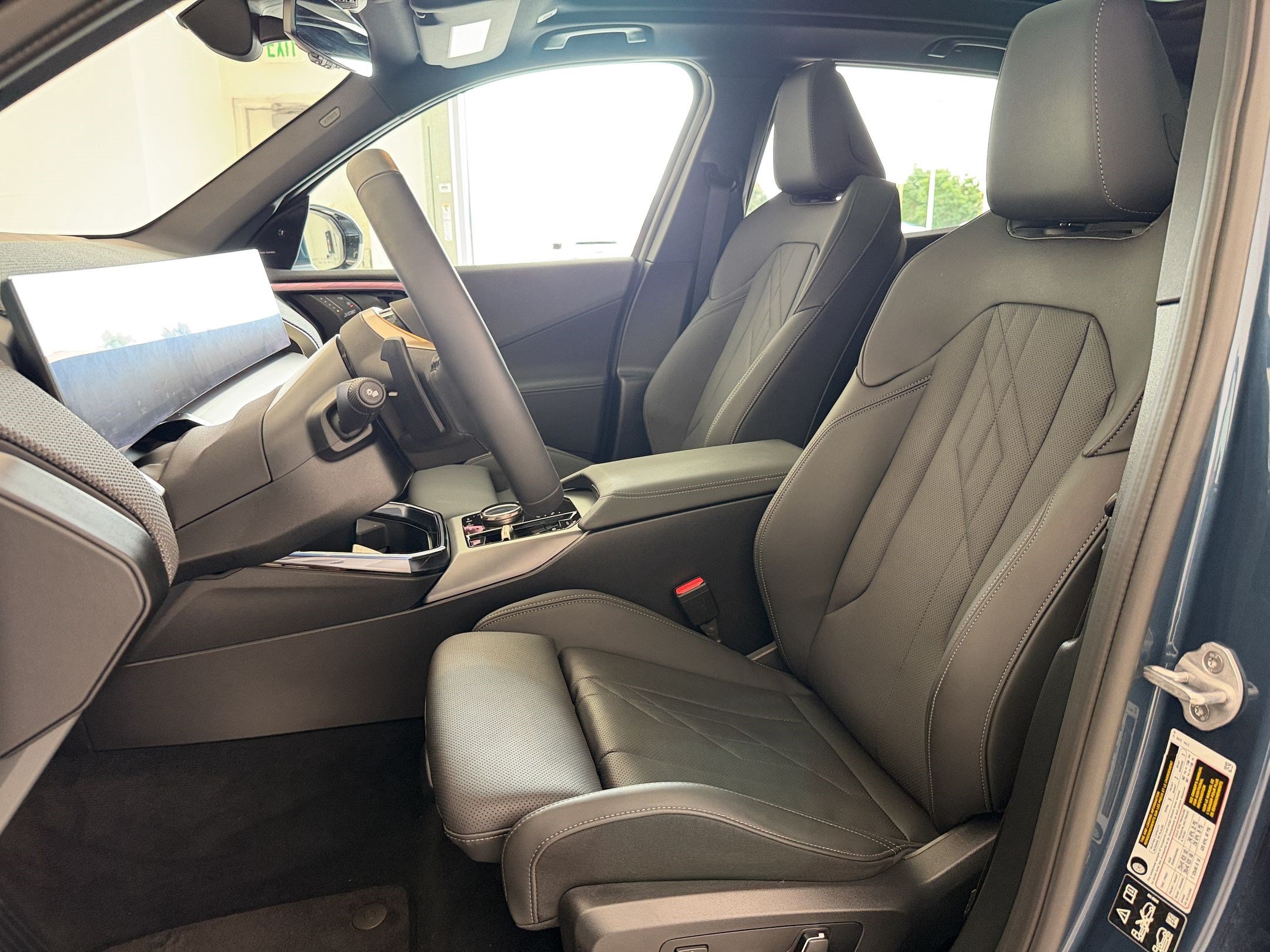Certified 2025 BMW X3 xDrive30i w/ Premium Package AWD/4WD image 5