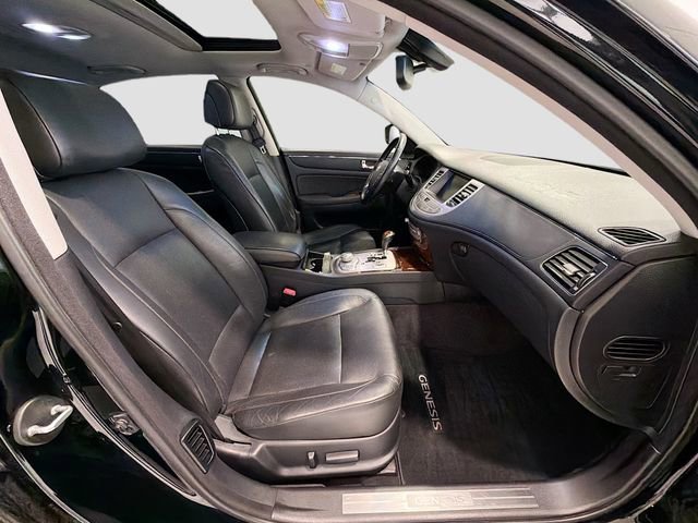 Used 2009 Hyundai Genesis 3.8 w/ Technology Pkg 4 image 25