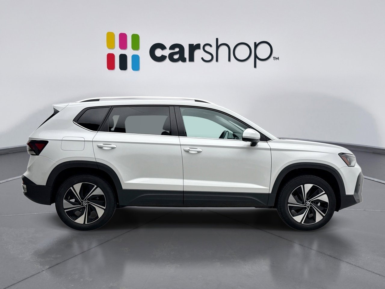 Used 2025 Volkswagen Taos SE image 6