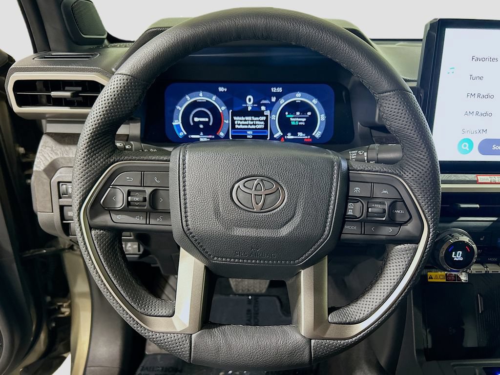 Used 2025 Toyota Tacoma Limited AWD/4WD image 9