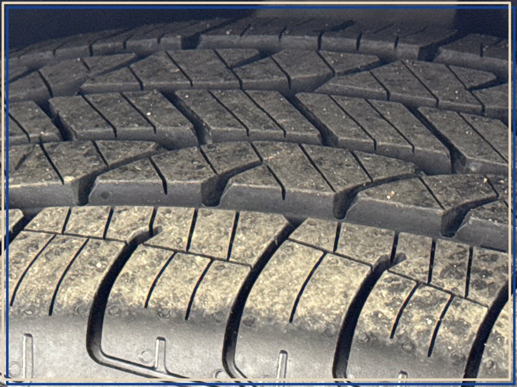 Certified 2024 Chevrolet Equinox LS AWD/4WD image 17