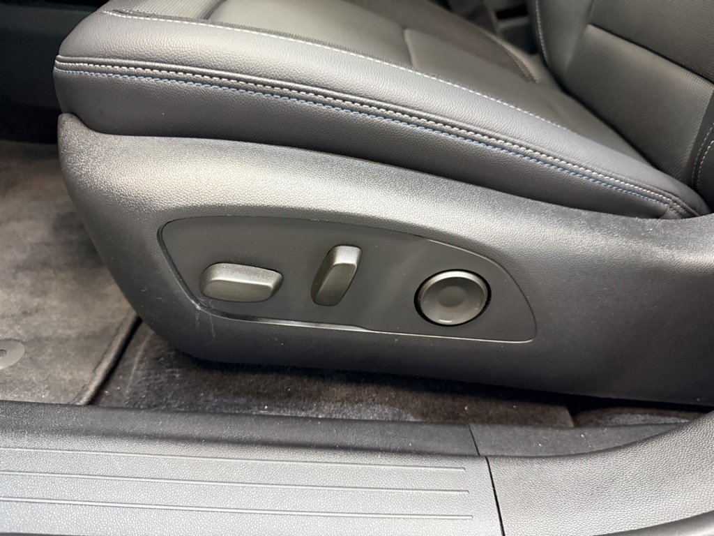 Used 2024 Chevrolet Equinox EV LT w/ Active Safety Package 3 image 20