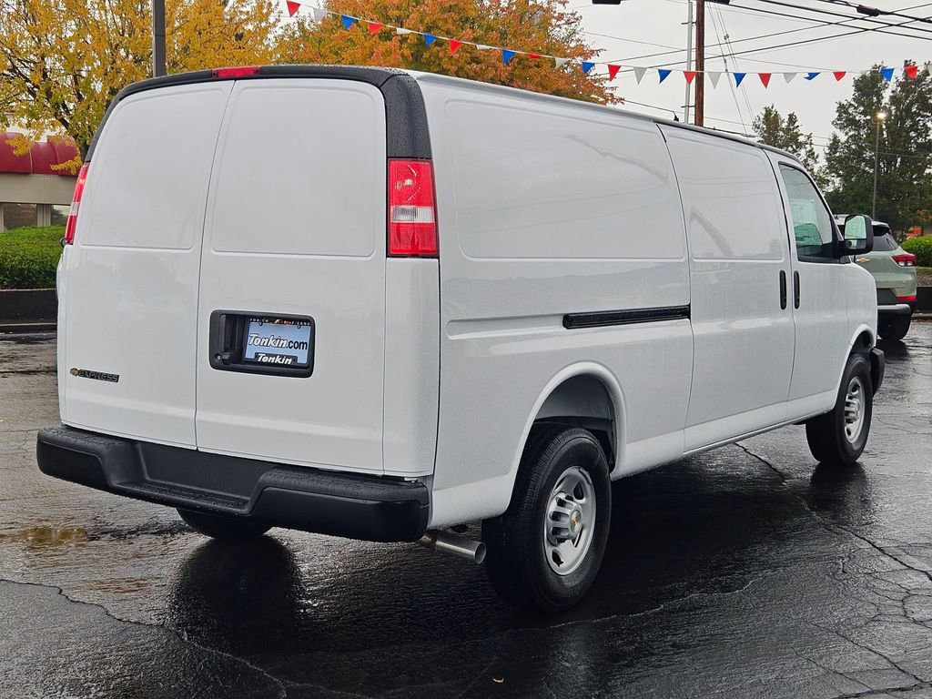New 2025 Chevrolet Express 2500 Extended image 6