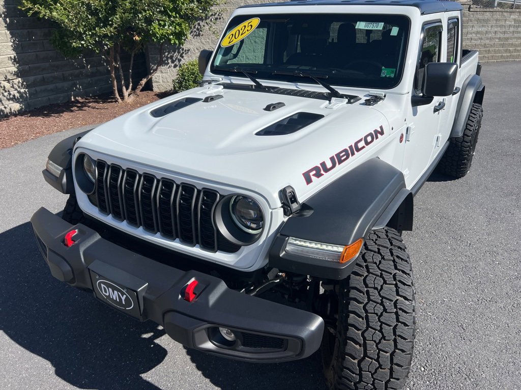 Used 2025 Jeep Gladiator Rubicon w/ Safety Group image 32