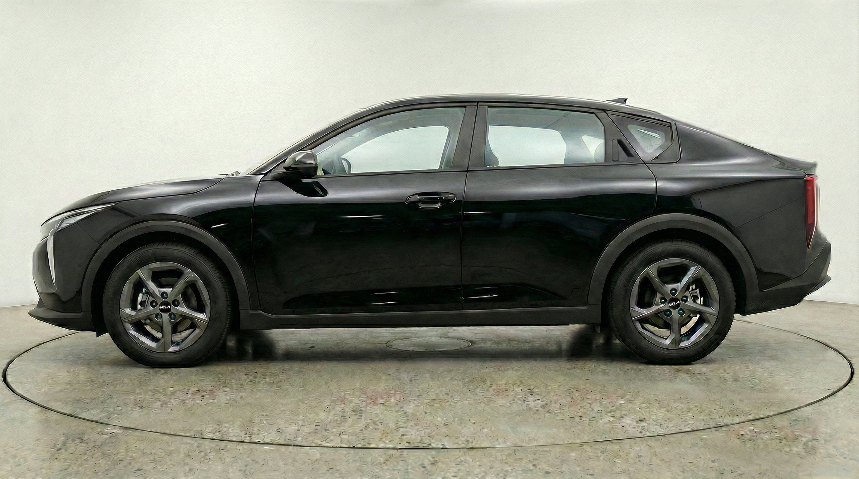 Used 2025 Kia K4 FWD image 5